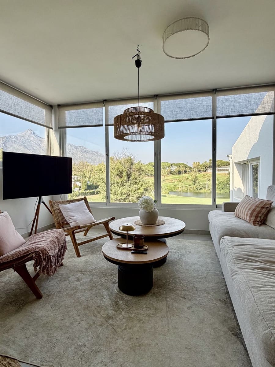 2 chambre Penthouse à vendre à Nueva Andalucia avec piscine - 495 000 € (Ref: 10153613)