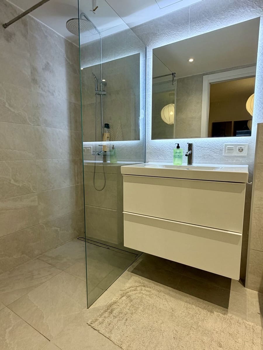 2 chambre Penthouse à vendre à Nueva Andalucia avec piscine - 495 000 € (Ref: 10153613)