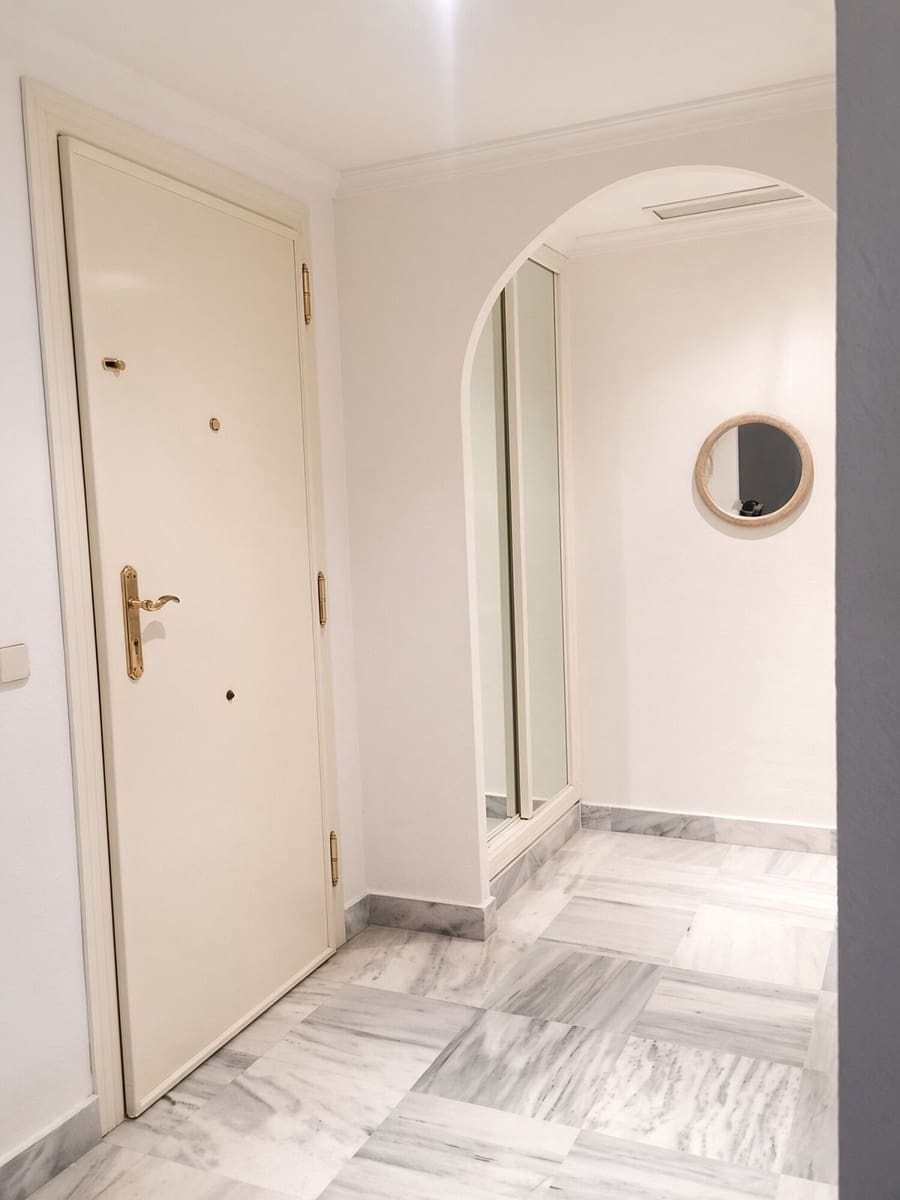 2 chambre Penthouse à vendre à Nueva Andalucia avec piscine garage - 520 000 € (Ref: 10153616)