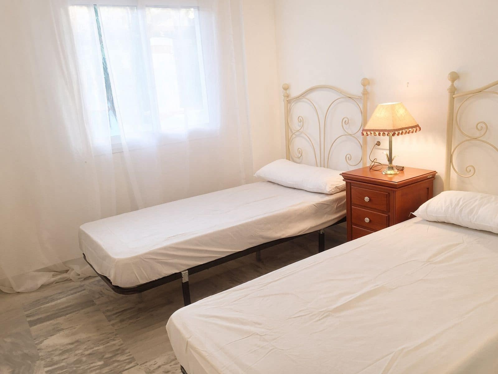 2 chambre Penthouse à vendre à Nueva Andalucia avec piscine garage - 520 000 € (Ref: 10153616)