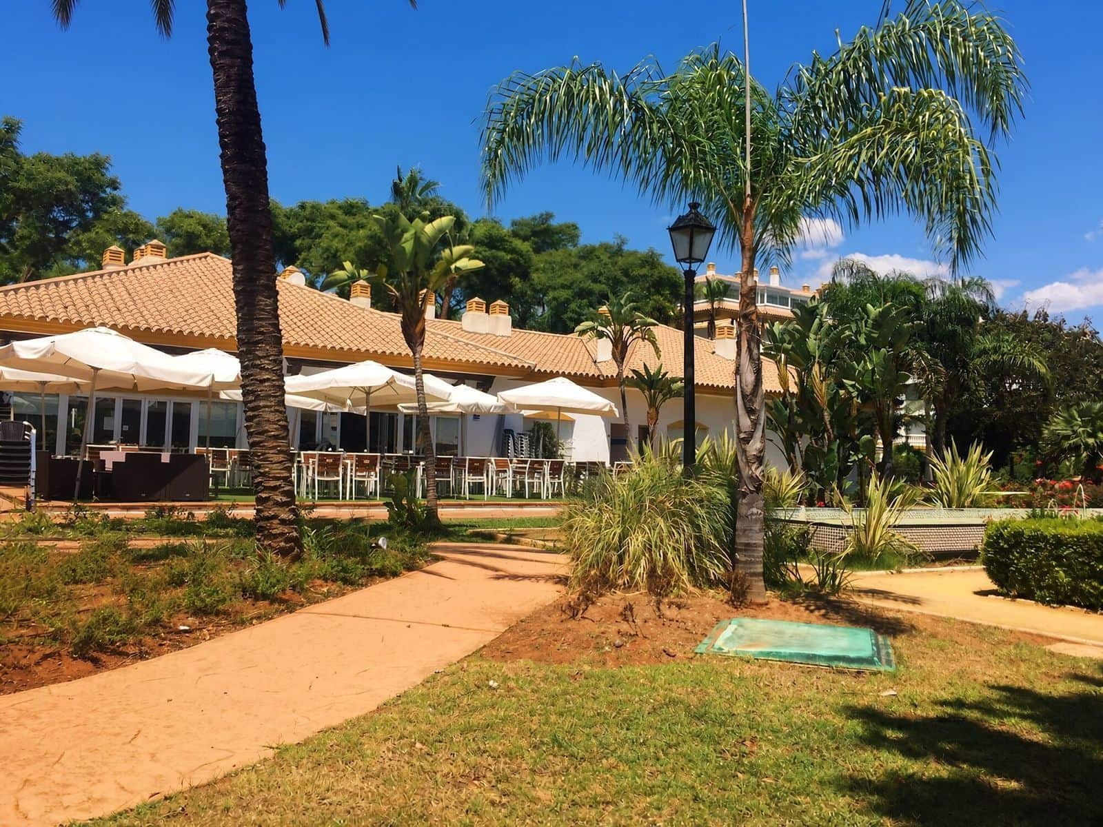 2 chambre Penthouse à vendre à Nueva Andalucia avec piscine garage - 520 000 € (Ref: 10153616)