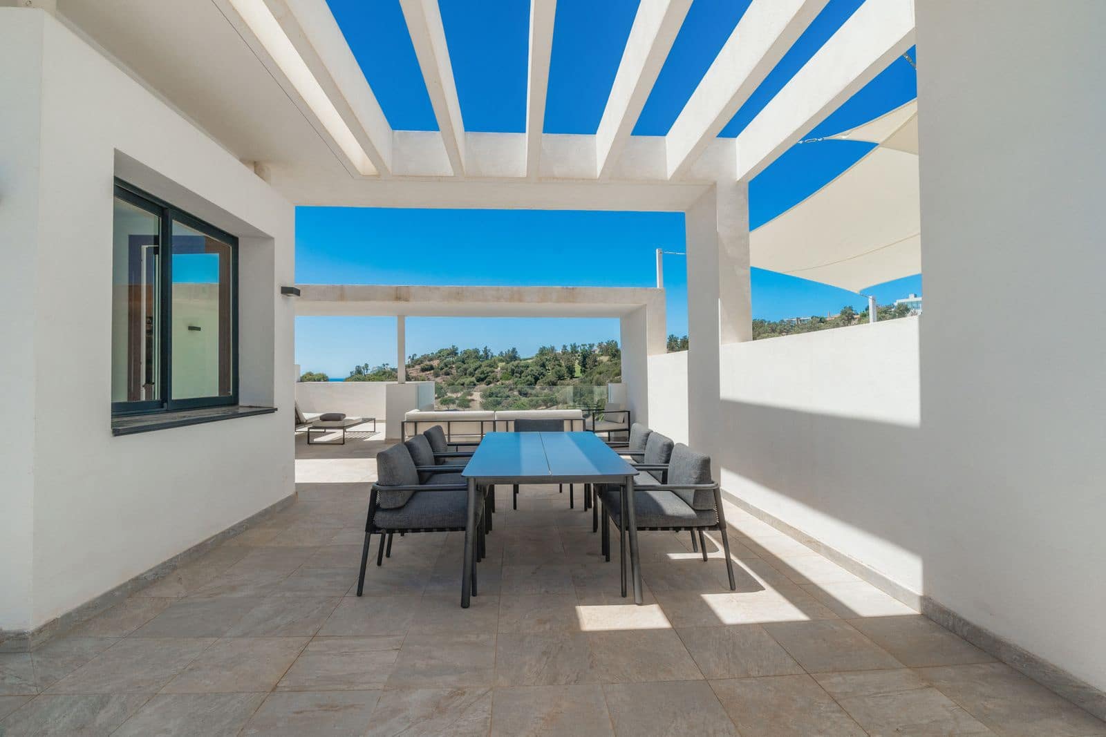 2 sovrum Takvåning till salu i Benahavis med pool garage - 775 000 € (Ref: 10153617)