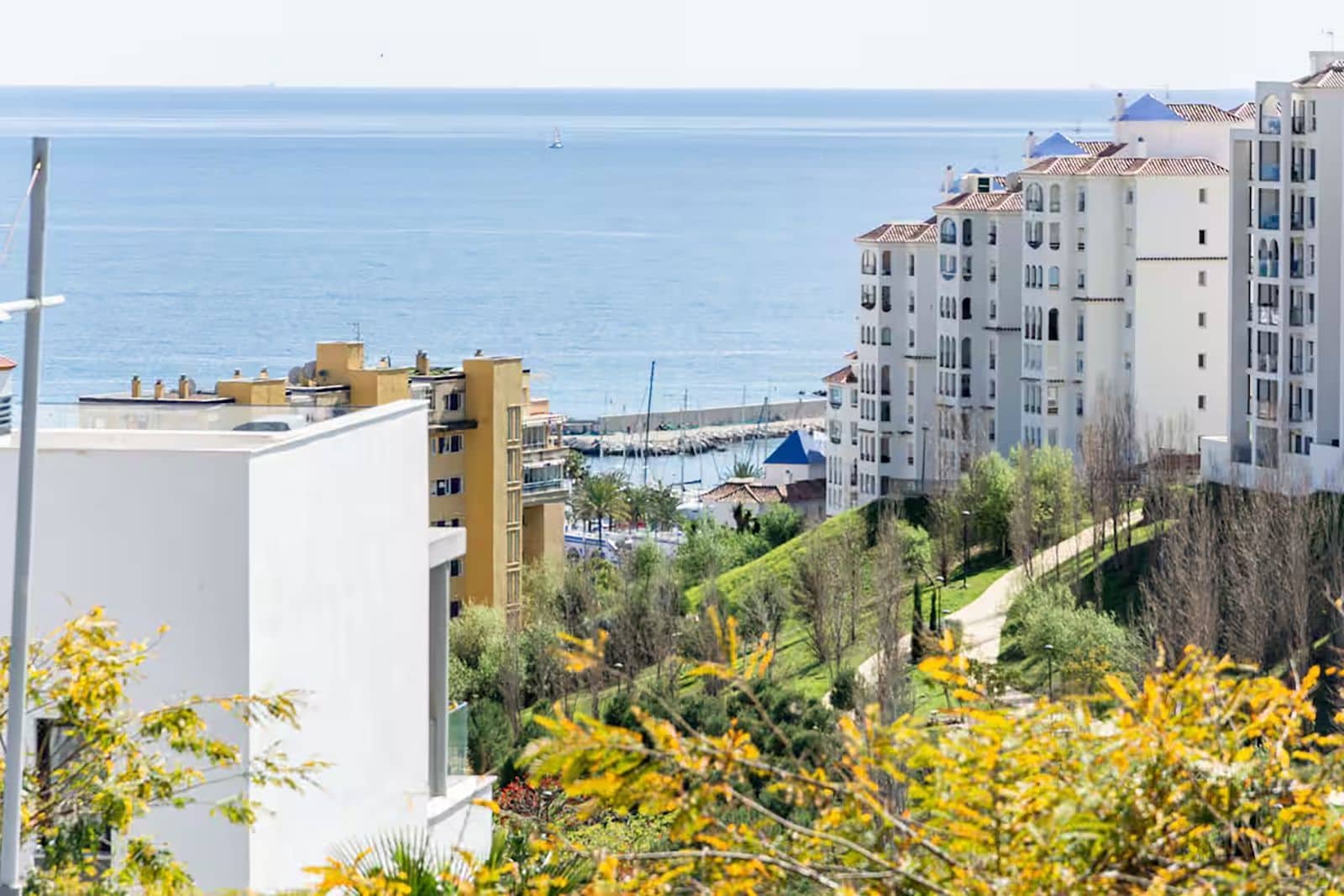 2 makuuhuone Kattohuoneisto myytävänä paikassa Estepona mukana uima-altaan 
autotalli - 848 000 € (Ref: 10153621)