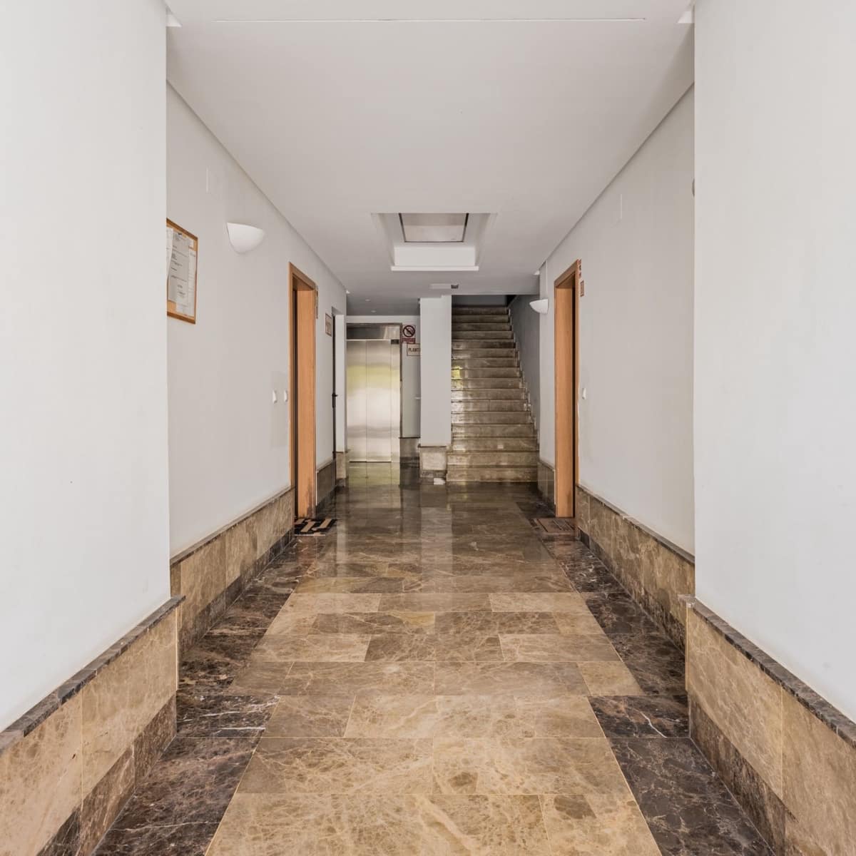 2 camera da letto Attico in vendita in New Golden Mile con piscina garage - 435.000 € (Rif: 10153623)
