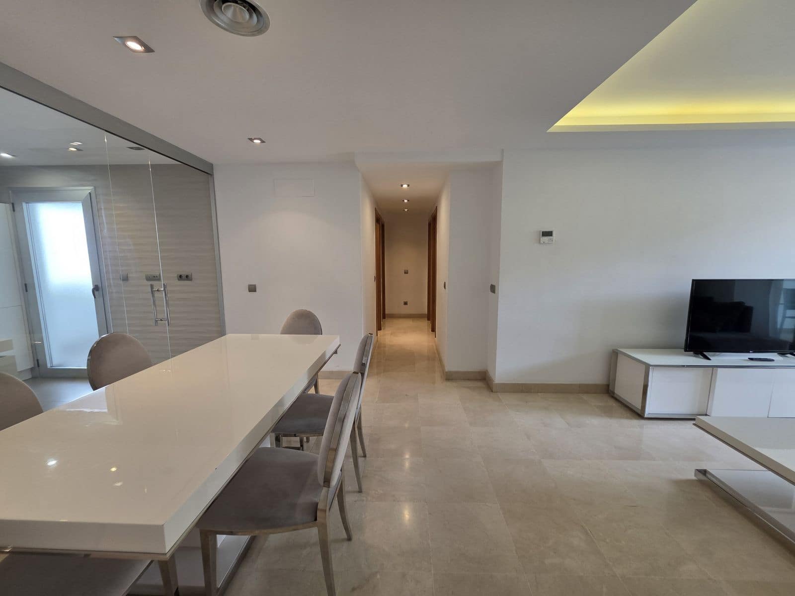 3 slaapkamer Penthouse te koop in San Pedro de Alcantara met garage - € 675.000 (Ref: 10153626)