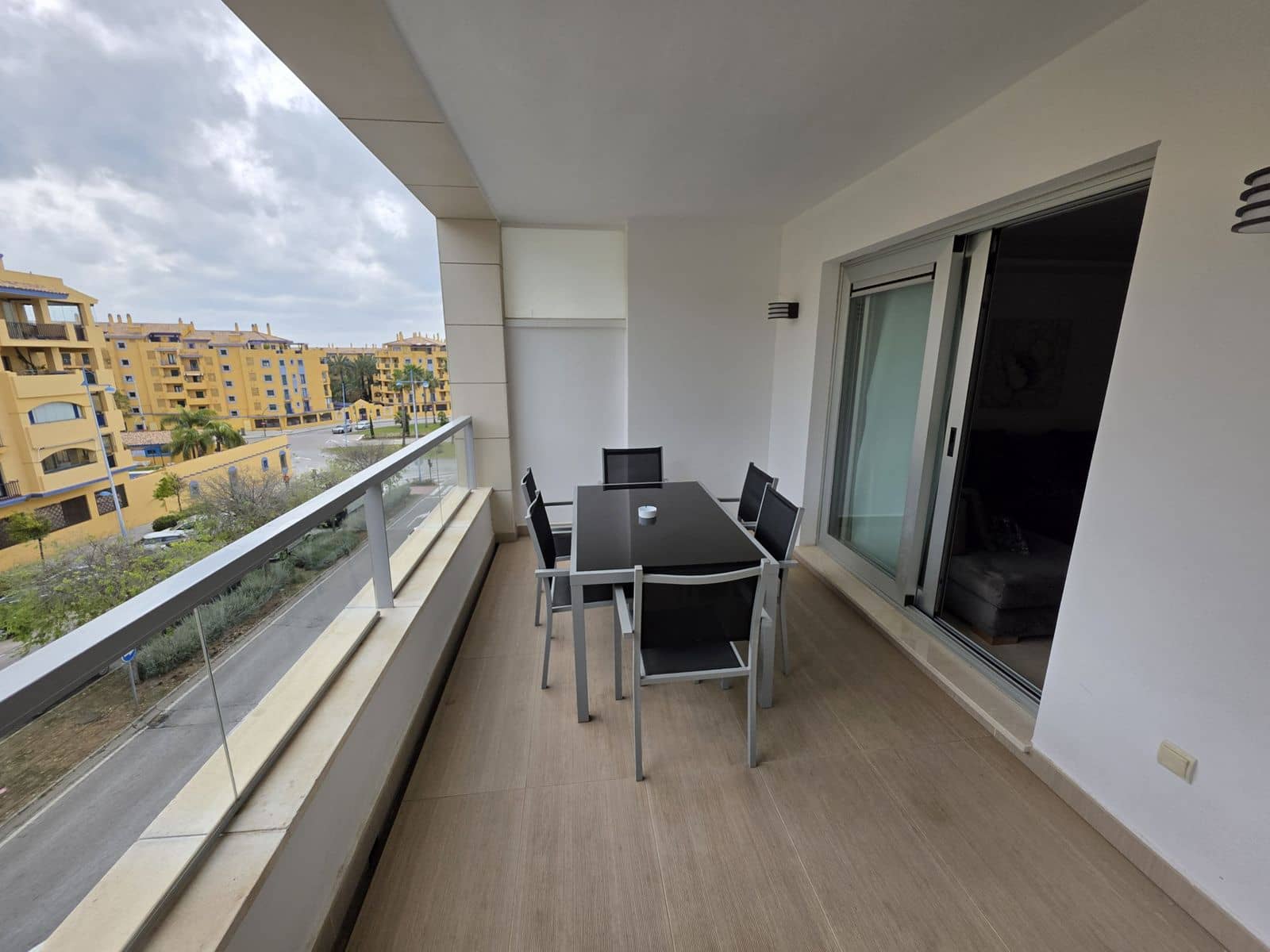 3 slaapkamer Penthouse te koop in San Pedro de Alcantara met garage - € 675.000 (Ref: 10153626)