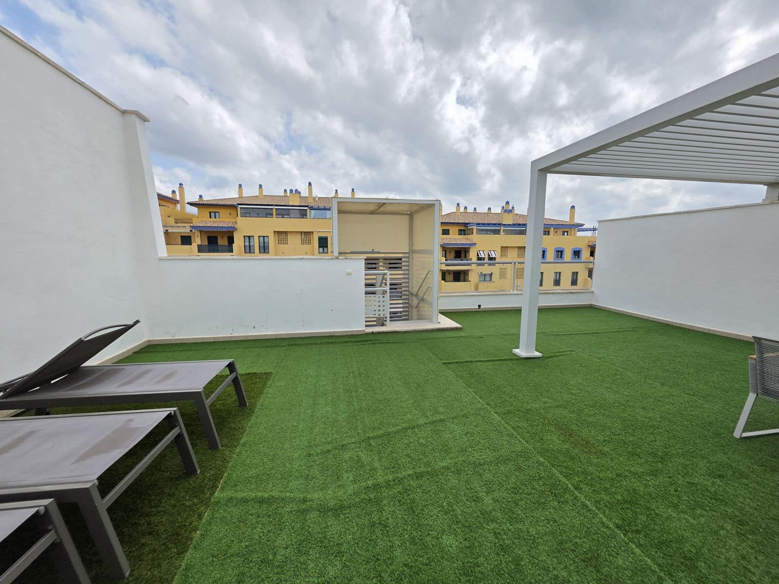3 slaapkamer Penthouse te koop in San Pedro de Alcantara met garage - € 675.000 (Ref: 10153626)