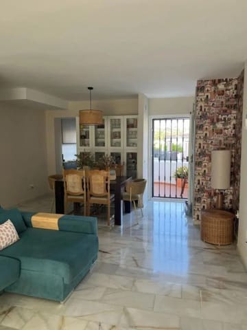 2 soveværelse Byhus til salg i La Reserva, Marbella - € 350.000 (Ref: 9166026)