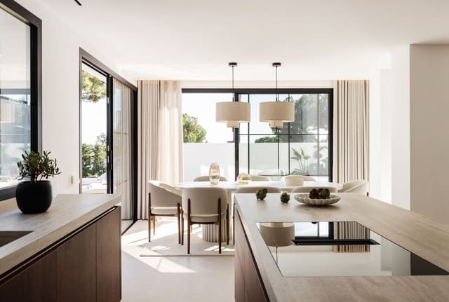 5 soveværelse Semi-Rækkehus til salg i Nueva Andalucia, Marbella - € 2.795.000 (Ref: 9176755)