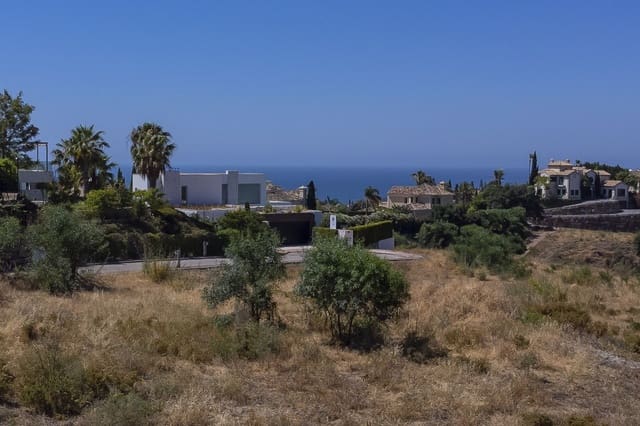Tontti myytävänä paikassa New Golden Mile, Estepona - 780 000 € (Ref: 9188318)