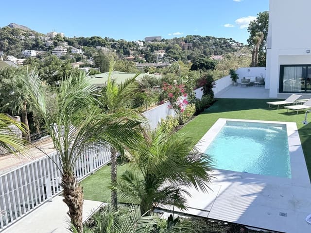 3 camera da letto Villetta Bifamiliare in vendita in Malaga città - 1.650.000 € (Rif: 9400594)