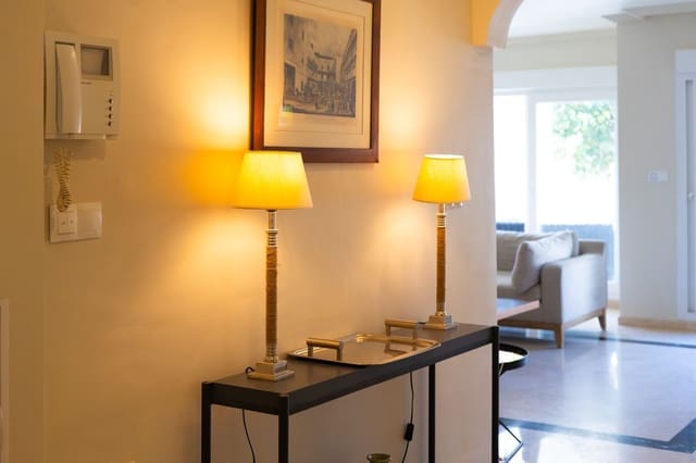 Apartamento de 3 habitaciones en Elviria, Marbella en venta - 665.000 € (Ref: 9400595)