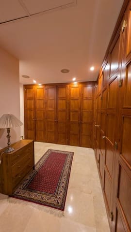 7 soverom Villa til salgs i Aloha Golf, Marbella - € 5 250 000 (Ref: 9400605)