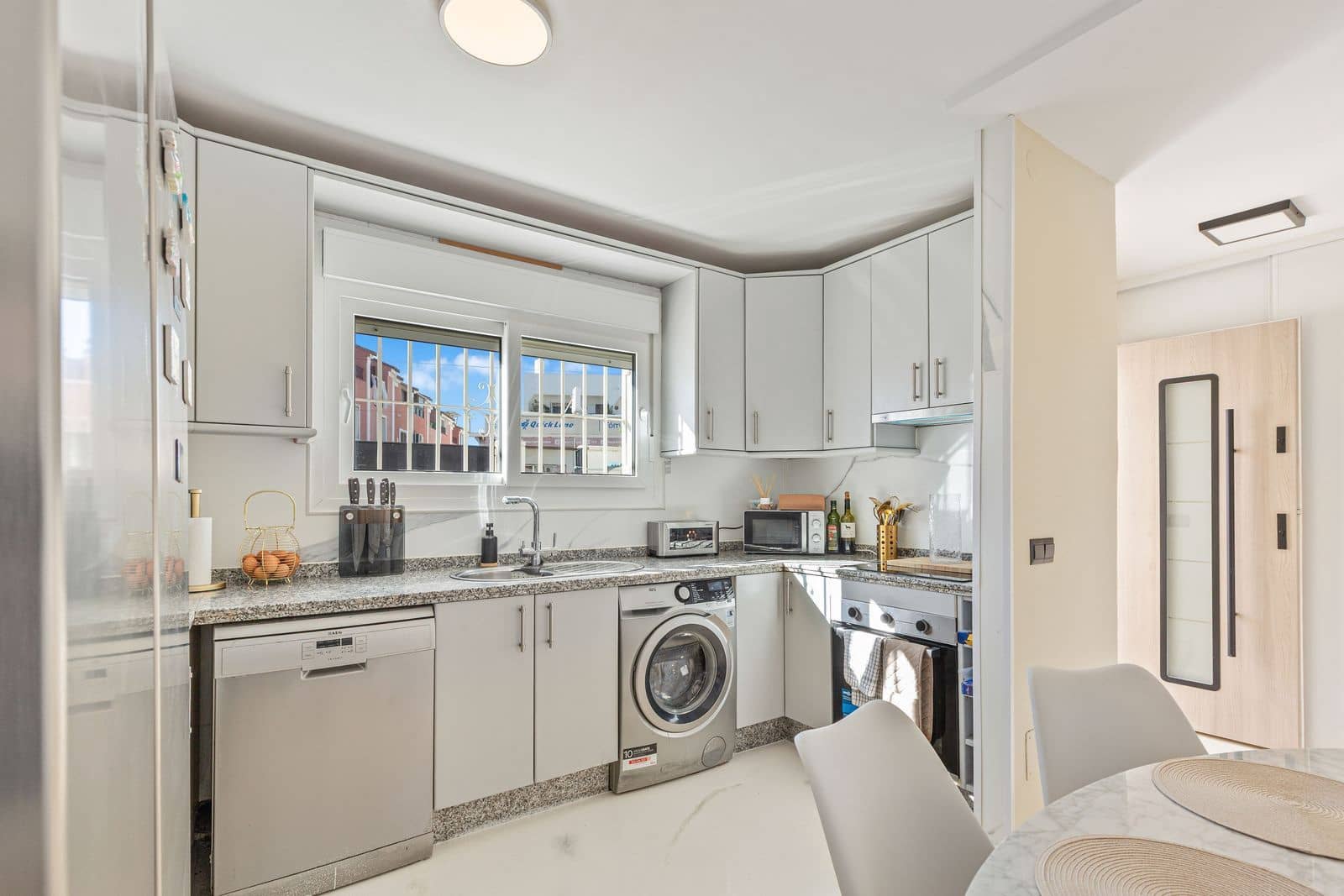 5 sypialnia Dom na sprzedaż w Manilva - 499 000 € (Ref: 9431351)