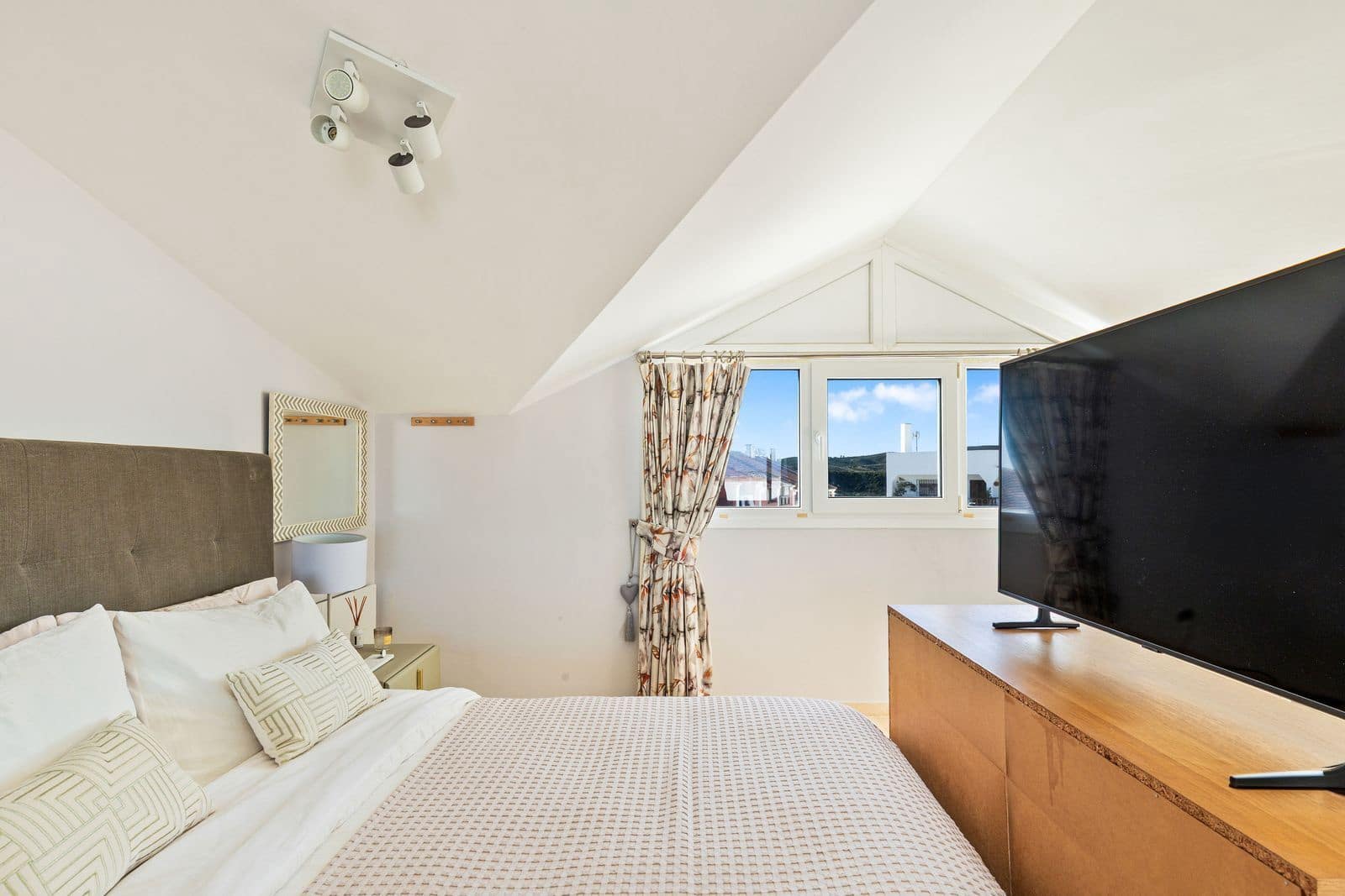 5 sypialnia Dom na sprzedaż w Manilva - 499 000 € (Ref: 9431351)