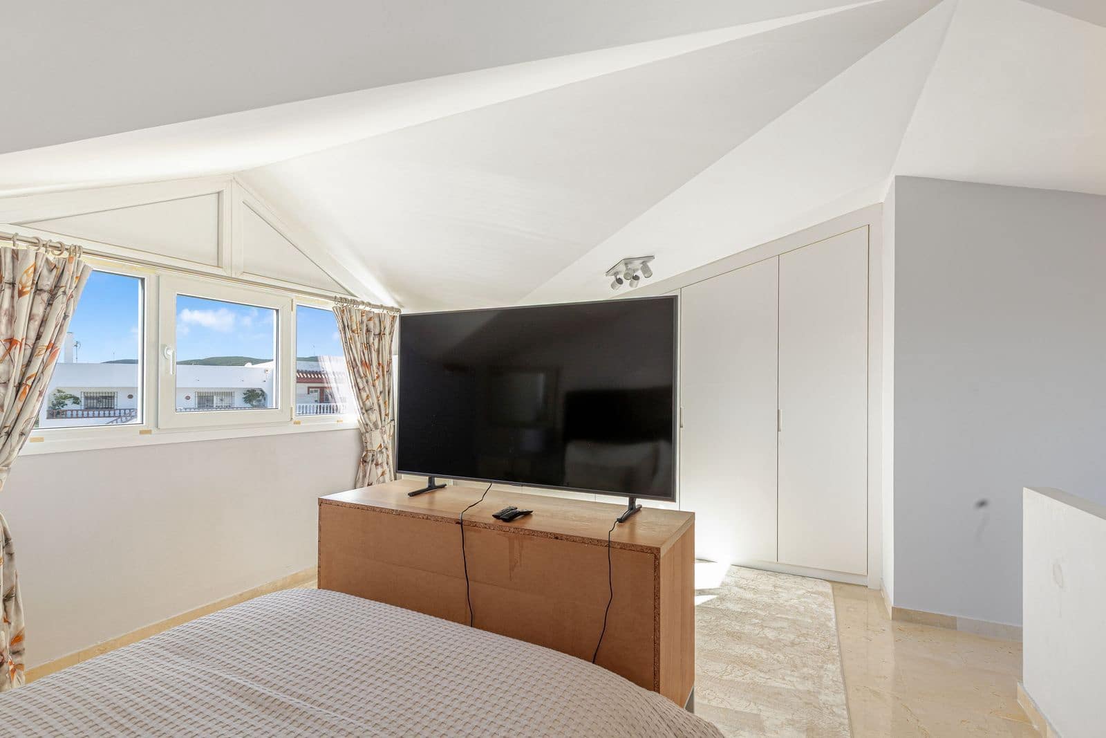 5 sypialnia Dom na sprzedaż w Manilva - 499 000 € (Ref: 9431351)