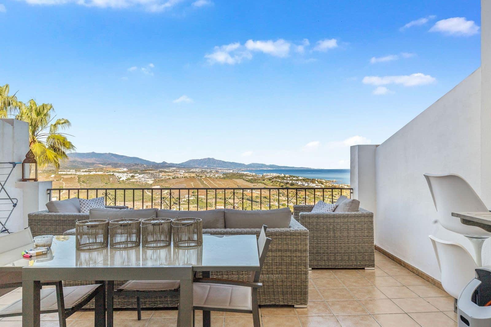 5 sypialnia Dom na sprzedaż w Manilva - 499 000 € (Ref: 9431351)