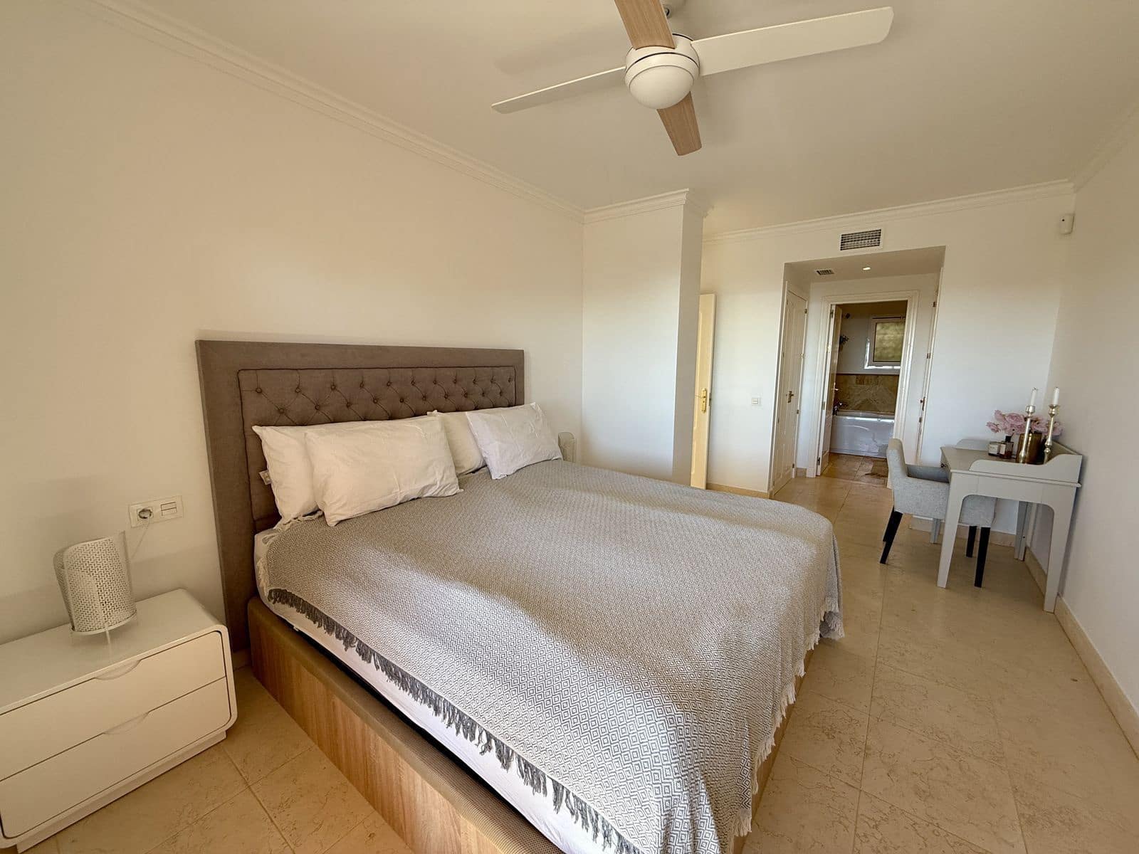 2 makuuhuone Huoneisto myytävänä paikassa Torrequebrada - 440 000 € (Ref: 9431352)