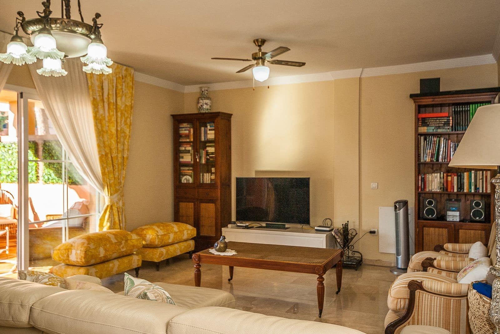 2 soverom Leilighet til salgs i Elviria - € 549 000 (Ref: 9431353)