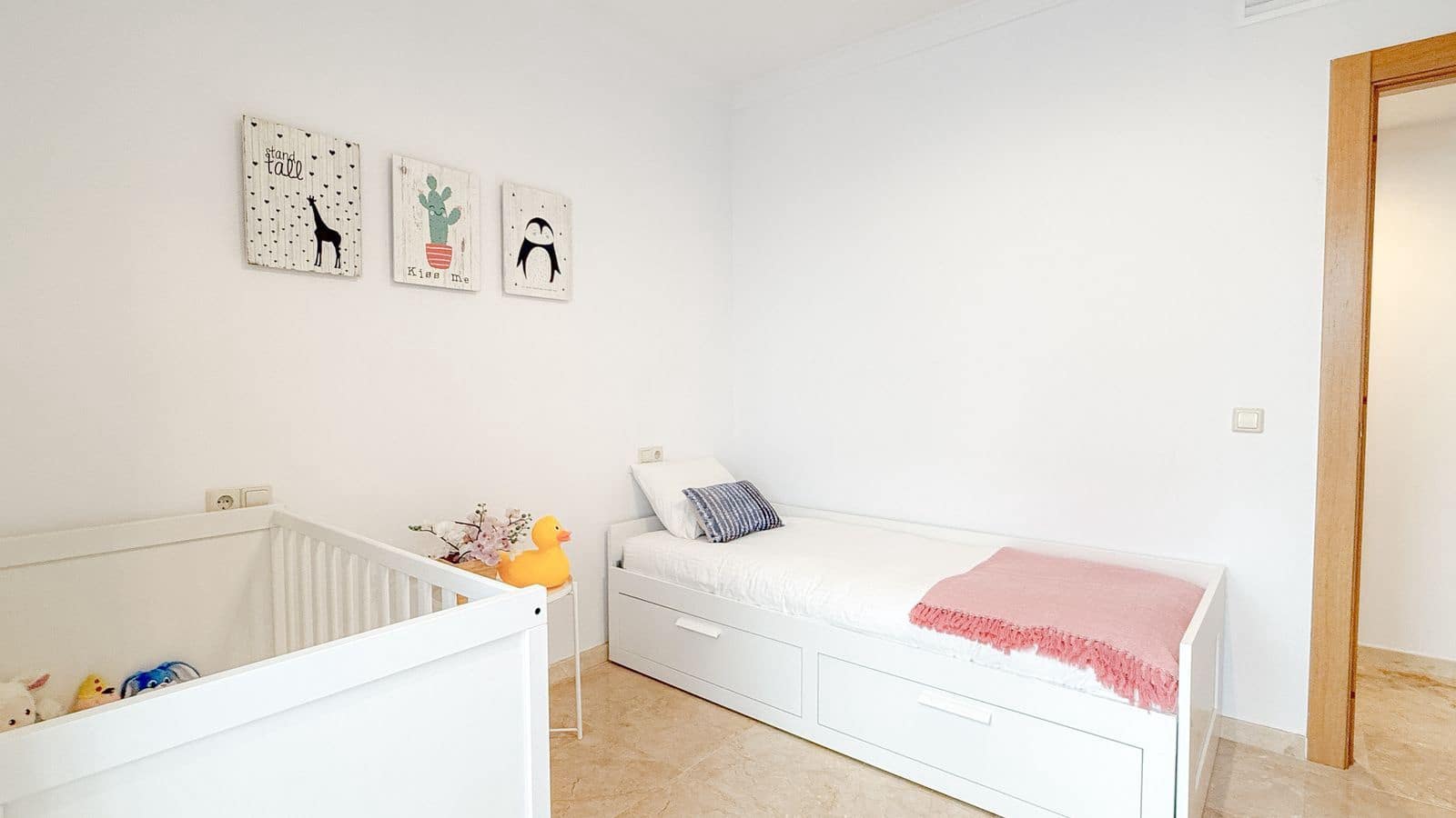 3 makuuhuone Huoneisto myytävänä paikassa La Mairena - 475 000 € (Ref: 9431357)