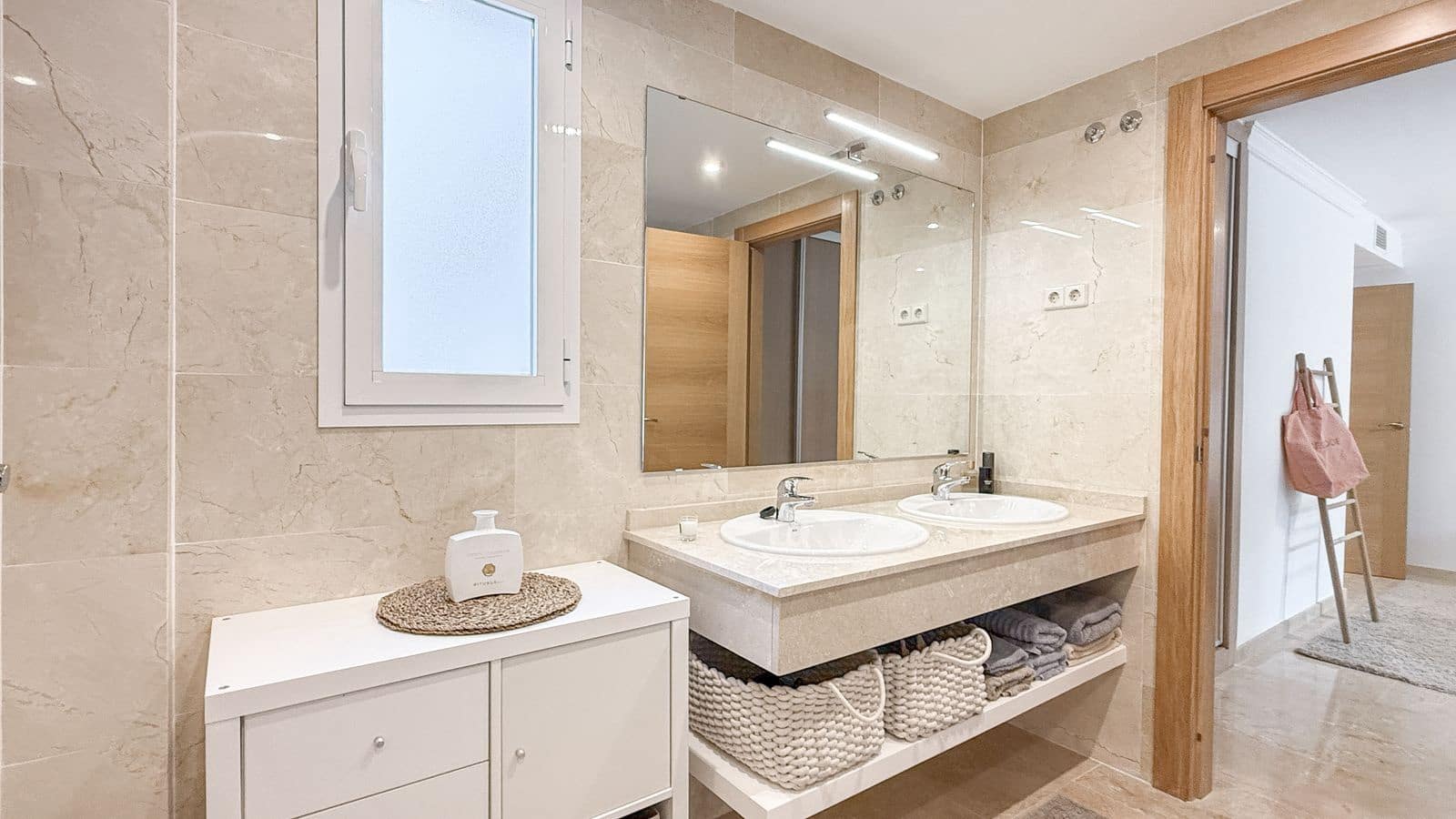 3 makuuhuone Huoneisto myytävänä paikassa La Mairena - 475 000 € (Ref: 9431357)