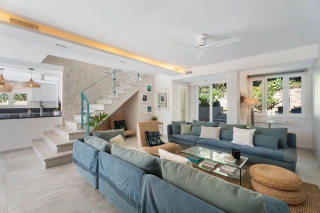 6 makuuhuone Huvila myytävänä paikassa El Rosario, Marbella - 2 595 000 € (Ref: 9431371)