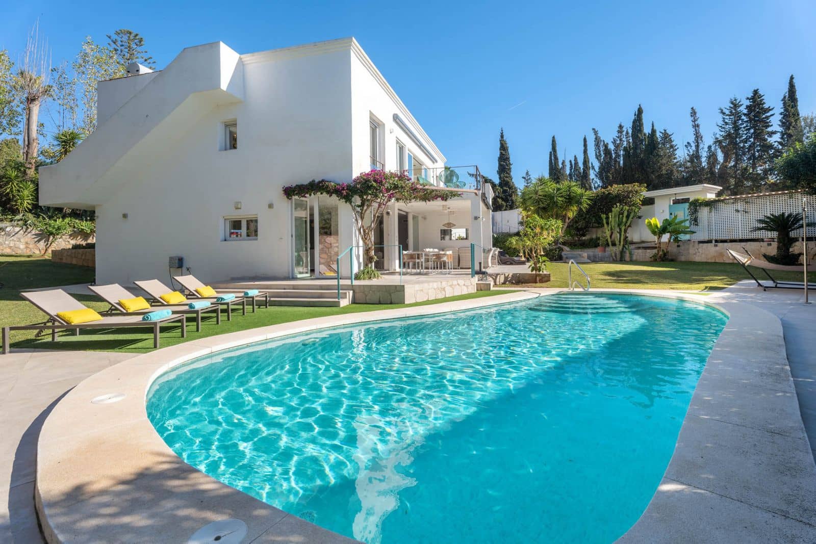 6 bedroom Villa for sale in El Rosario - € 2,595,000 (Ref: 9431371)