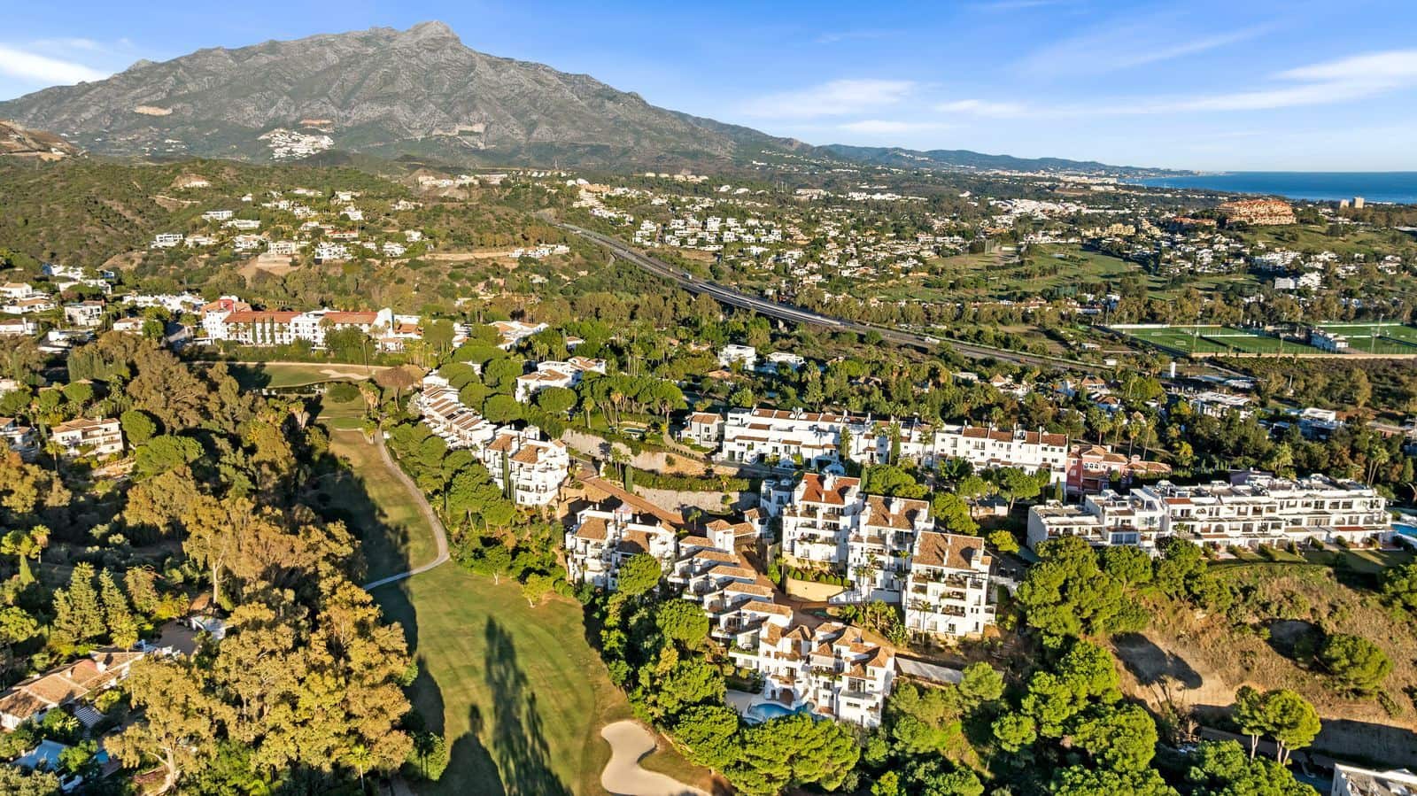 3 bedroom Apartment for sale in La Quinta - € 849,000 (Ref: 9431383)