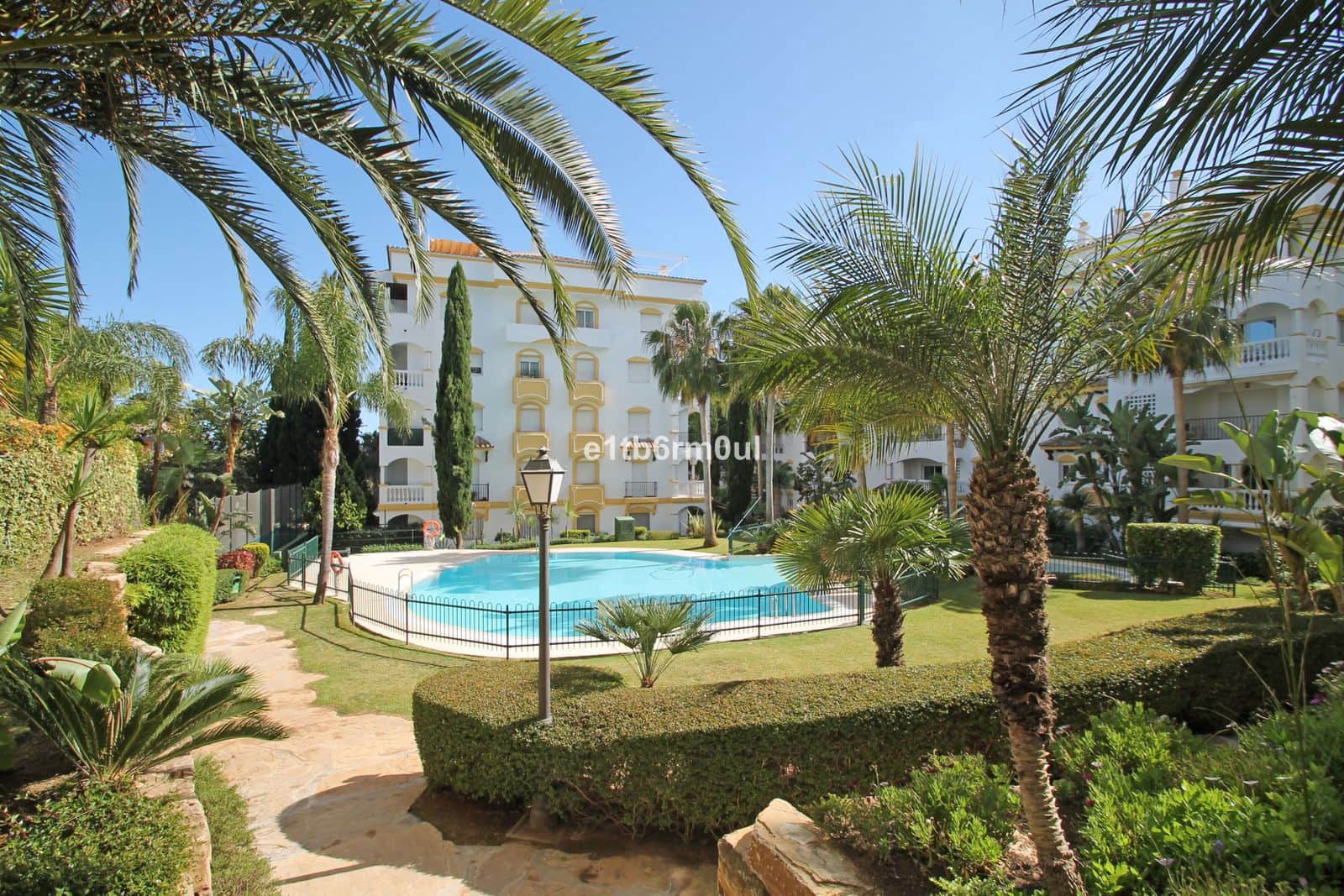 2 bedroom Apartment for sale in Golden Mile - € 525,000 (Ref: 9431385)