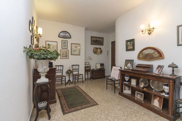 5 soveværelse Lejlighed til salg i Málaga by - € 690.000 (Ref: 9431388)