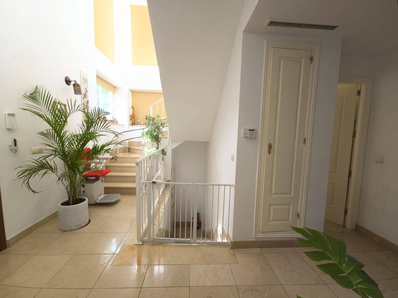 4 bedroom Villa for sale in Riviera del Sol - € 795,000 (Ref: 9431390)