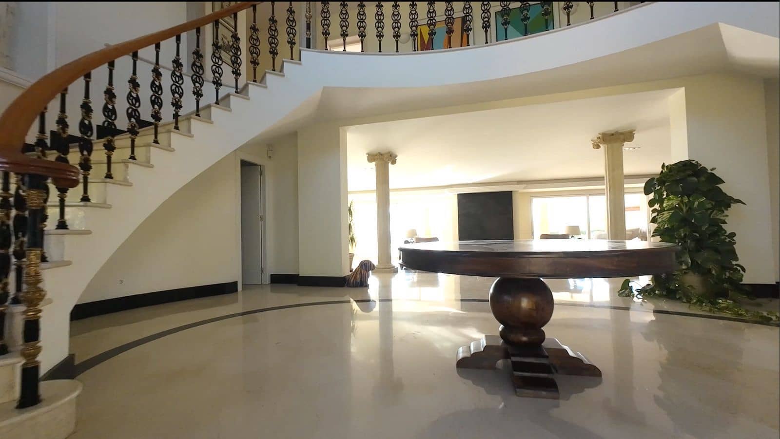 8 bedroom Villa for sale in El Paraiso - € 5,995,000 (Ref: 9431391)