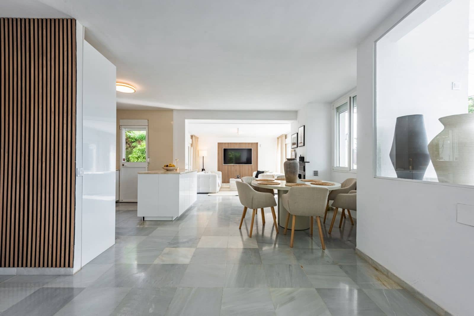 3 soveværelse Villa til salg i Nueva Andalucia - € 999.000 (Ref: 9431392)