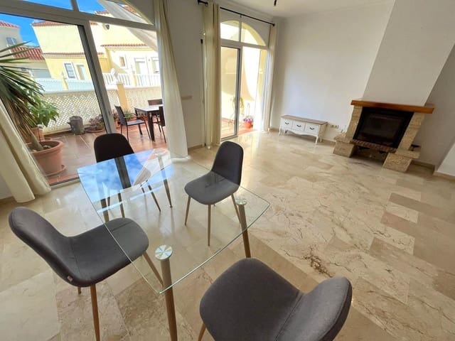 3 soveværelse Byhus til salg i Puerto de Estepona, Estepona - € 575.000 (Ref: 9431406)