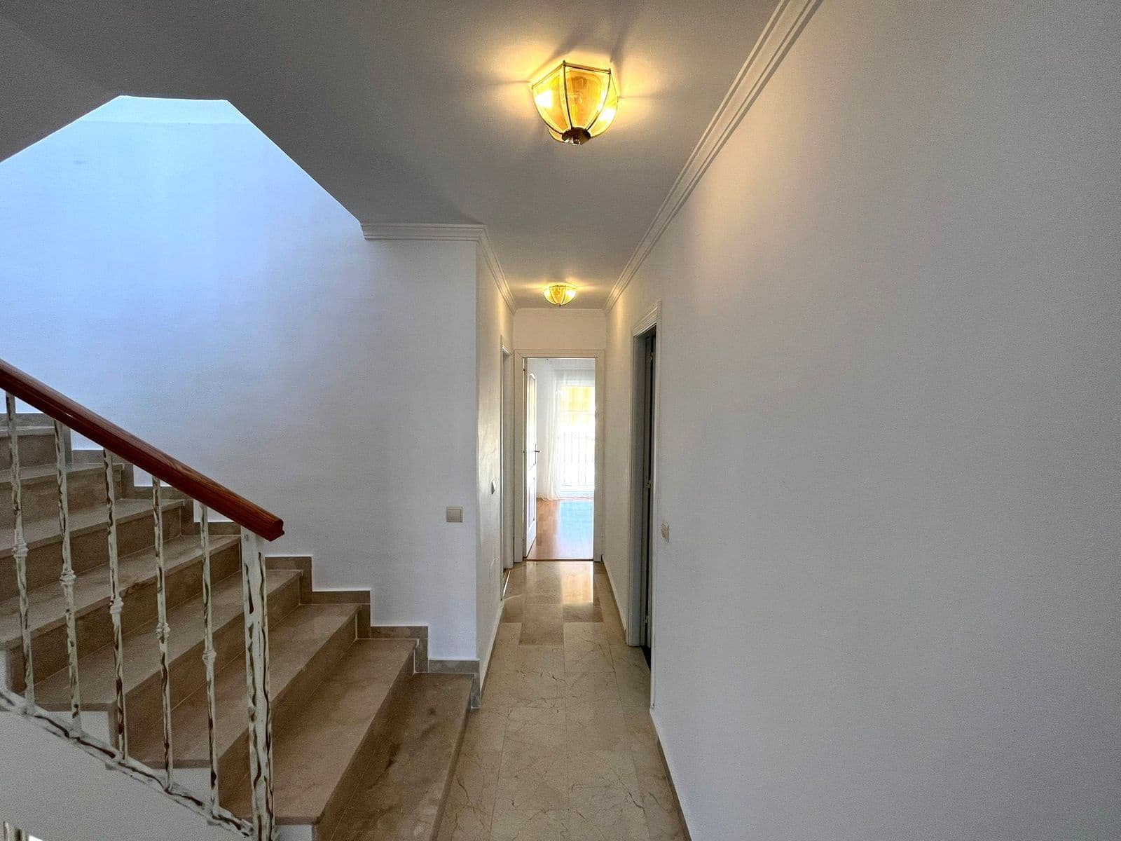 3 soveværelse Byhus til salg i Estepona - € 575.000 (Ref: 9431406)