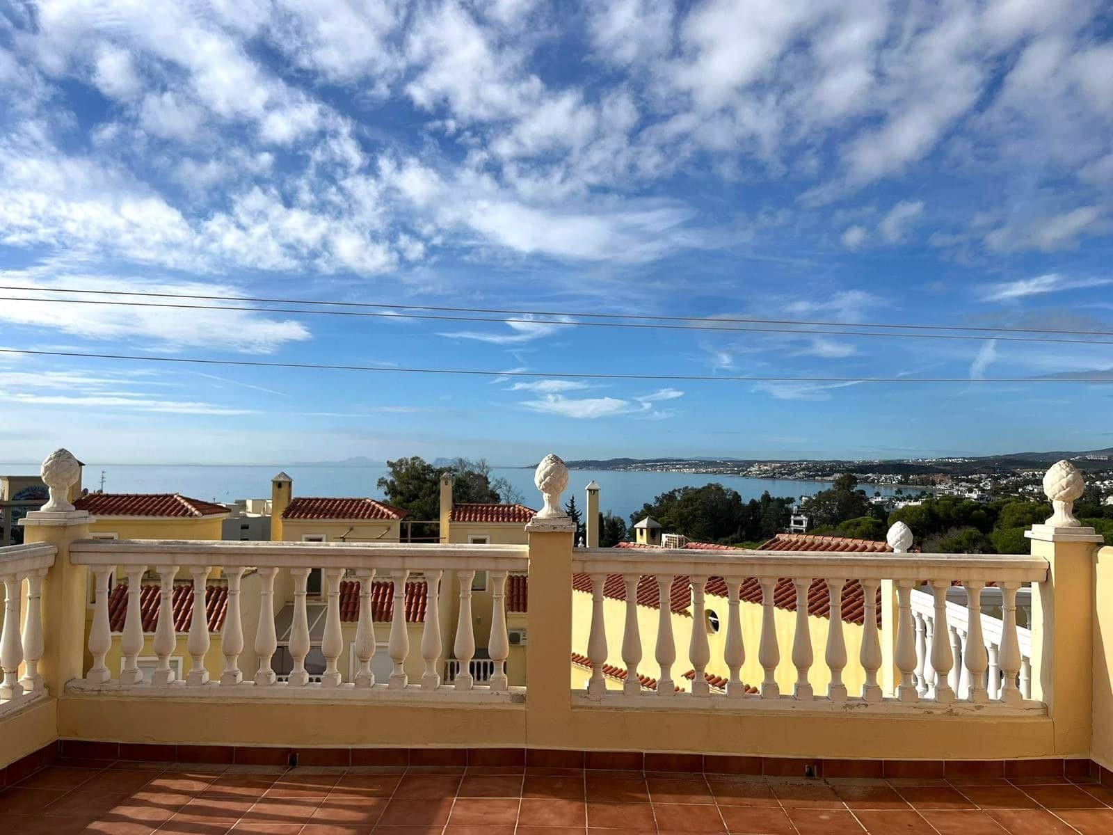 3 soveværelse Byhus til salg i Estepona - € 575.000 (Ref: 9431406)