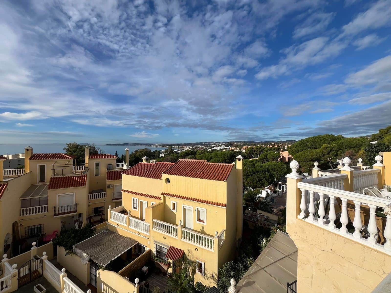 3 soveværelse Byhus til salg i Estepona - € 575.000 (Ref: 9431406)