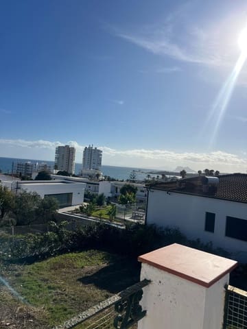 6 slaapkamer Halfvrijstaande villa te koop in Torreguadiaro, San Roque - € 750.000 (Ref: 9431412)