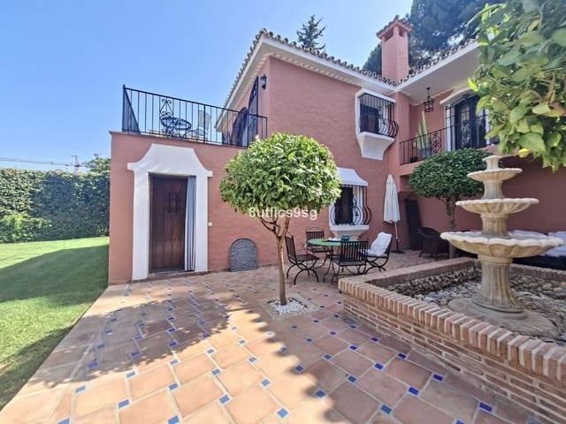5 soverom Villa til salgs i Aloha Golf, Marbella - € 2 495 000 (Ref: 9431416)