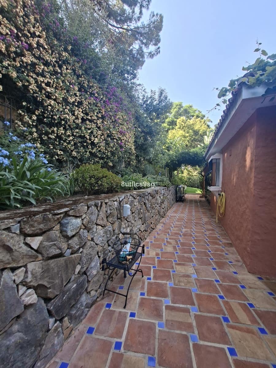 5 chambre Villa/Maison à vendre à Aloha Golf - 2 495 000 € (Ref: 9431416)