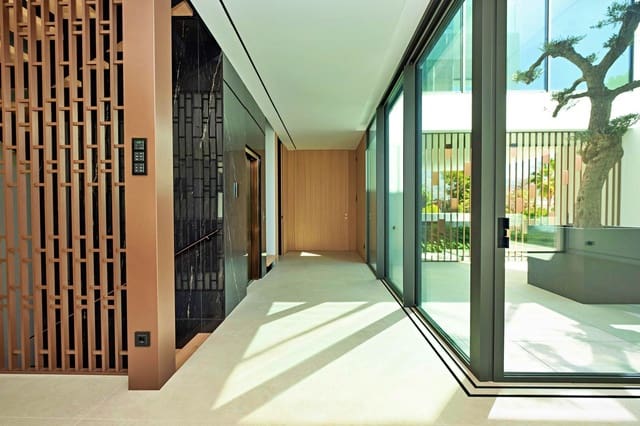 3 soveværelse Semi-Rækkehus til salg i Golden Mile, Marbella - € 6.250.000 (Ref: 9431417)