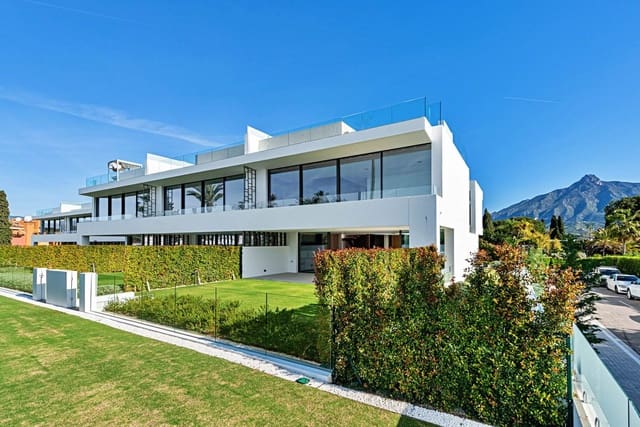 3 soveværelse Semi-Rækkehus til salg i Golden Mile, Marbella - € 6.250.000 (Ref: 9431417)