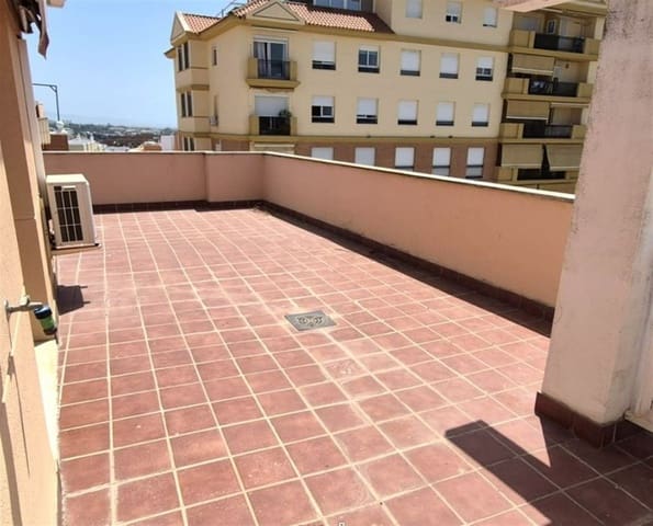 3 soverom Penthouse til salgs i San Pedro de Alcantara, Marbella - € 639 000 (Ref: 9431432)