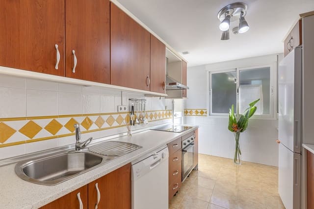 1 soverom Leilighet til salgs i Nueva Andalucia, Marbella - € 335 000 (Ref: 9431435)