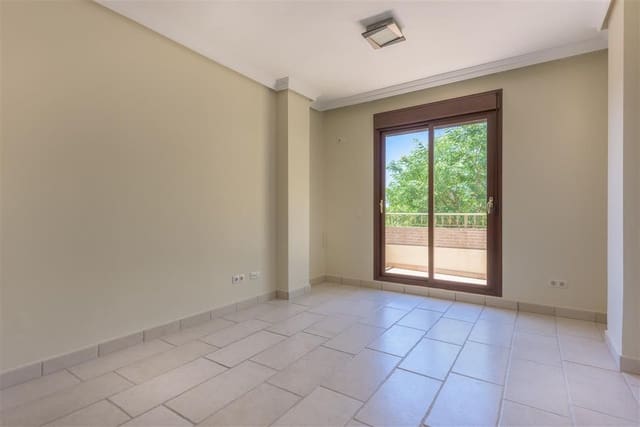 5 soveværelse Villa til salg i Los Arqueros, Benahavís - € 2.725.000 (Ref: 9431436)