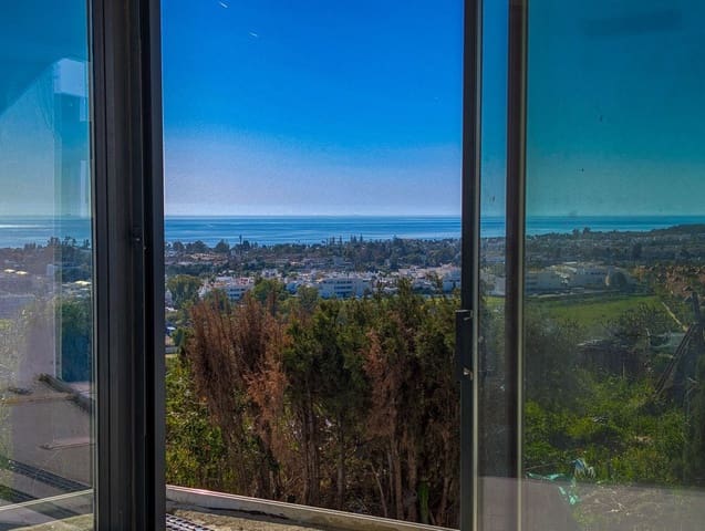 3 soveværelse Villa til salg i Nueva Andalucia, Marbella - € 3.500.000 (Ref: 9431439)