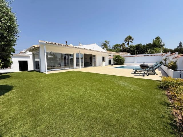 3 soverom Villa til salgs i San Pedro de Alcantara, Marbella - € 1 350 000 (Ref: 9431449)