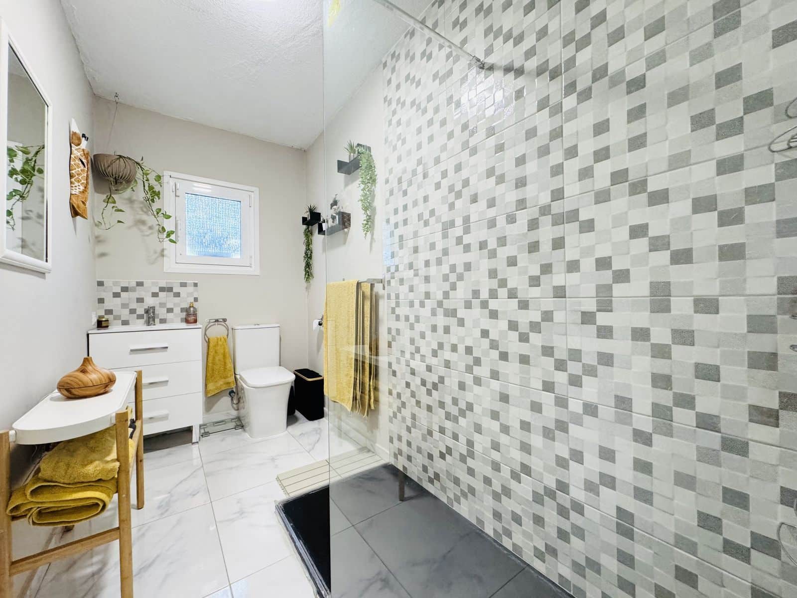 4 soveværelse Villa til salg i La Duquesa / Puerto de la Duquesa - € 860.000 (Ref: 9431455)