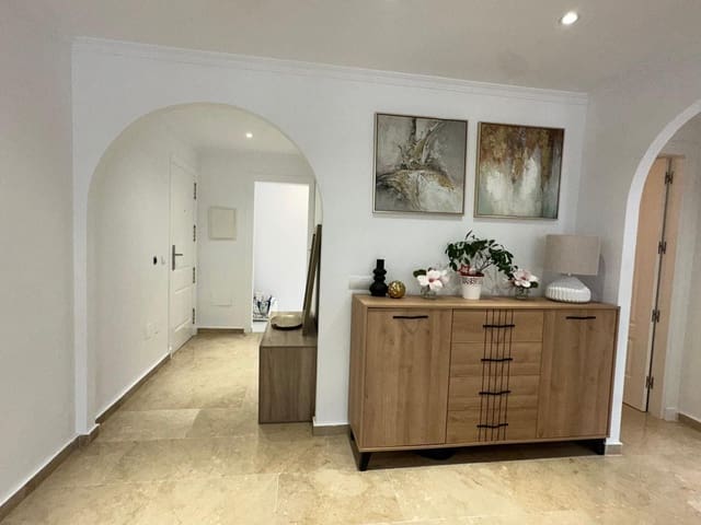 2 soverom Leilighet til salgs i Golden Mile, Marbella - € 620 000 (Ref: 9431471)