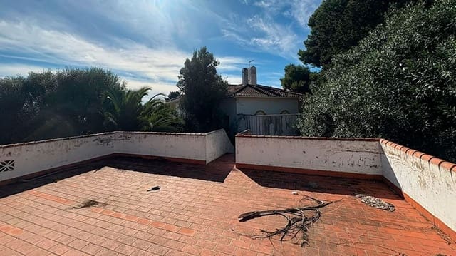 Chalet de 6 habitaciones en Manilva en venta - 680.000 € (Ref: 9431483)